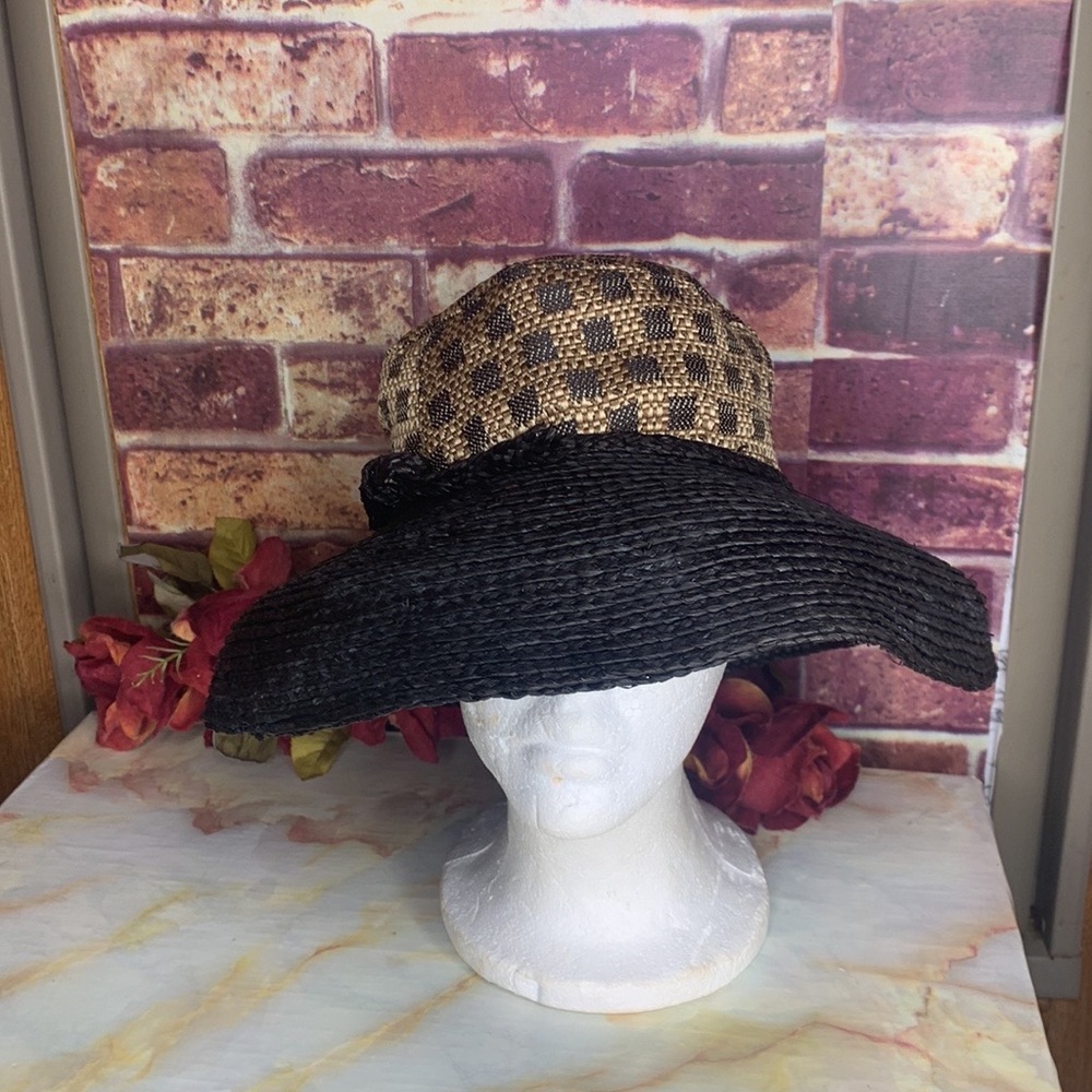 Giovannio Black and Tan Checkerboard Straw Derby Hat